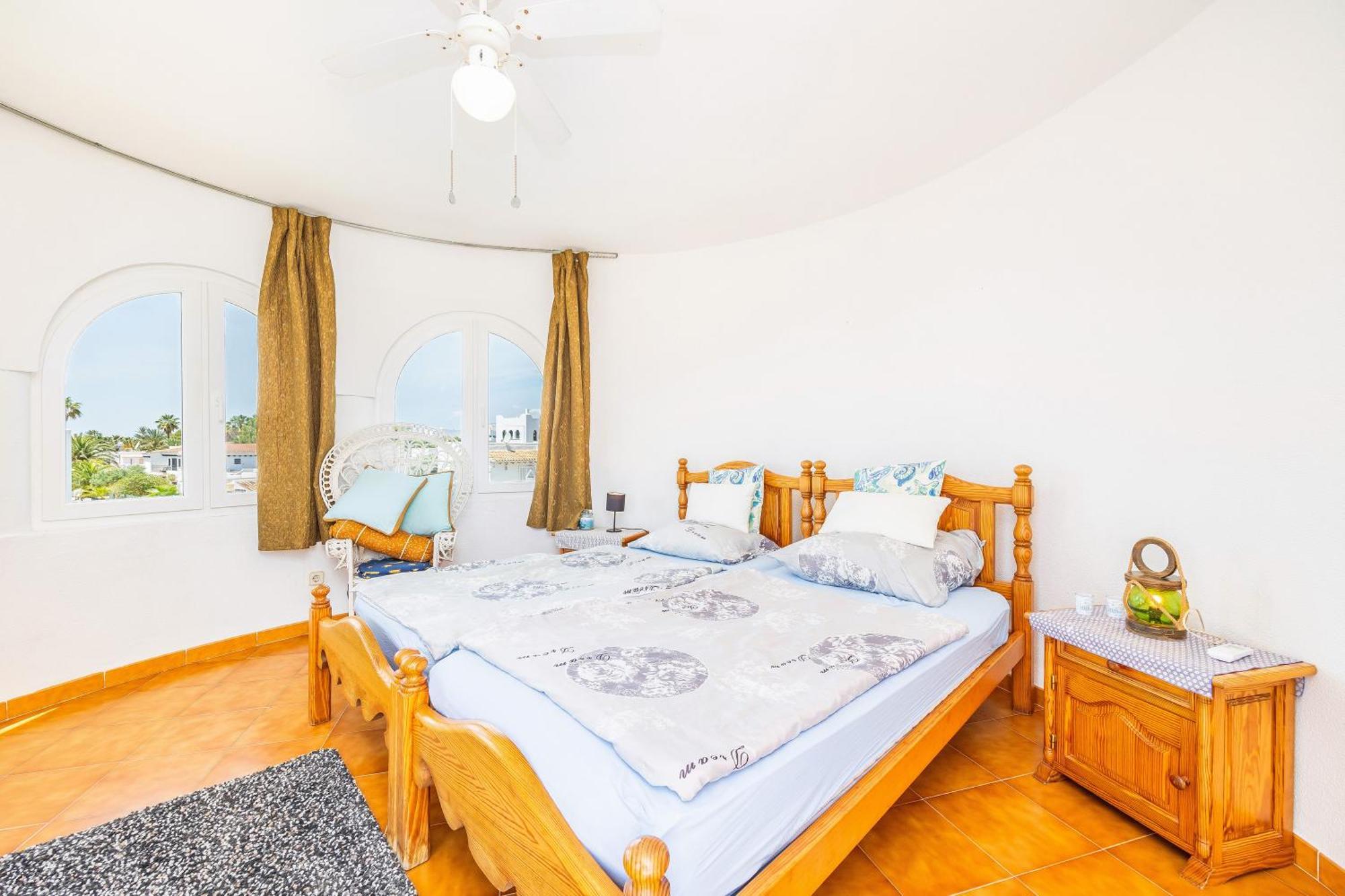 Malik Mit Meerblick Und Pool Villa *
